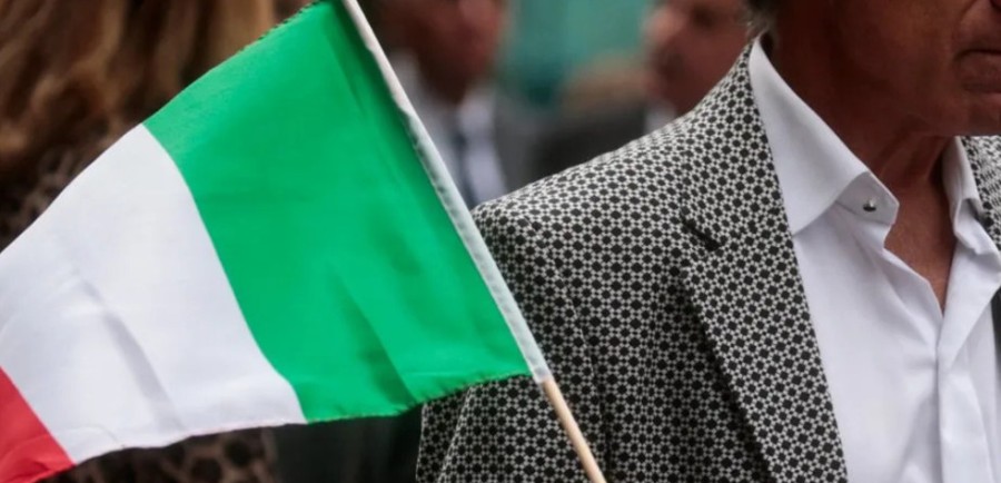 ITALIANOS EN EL EXTRANJERO