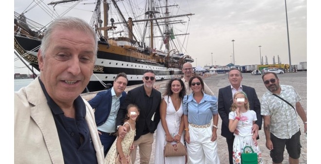 L&rsquo;onore di salire a bordo dell&rsquo;Amerigo Vespucci